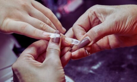 how long do acrylic nail tips last