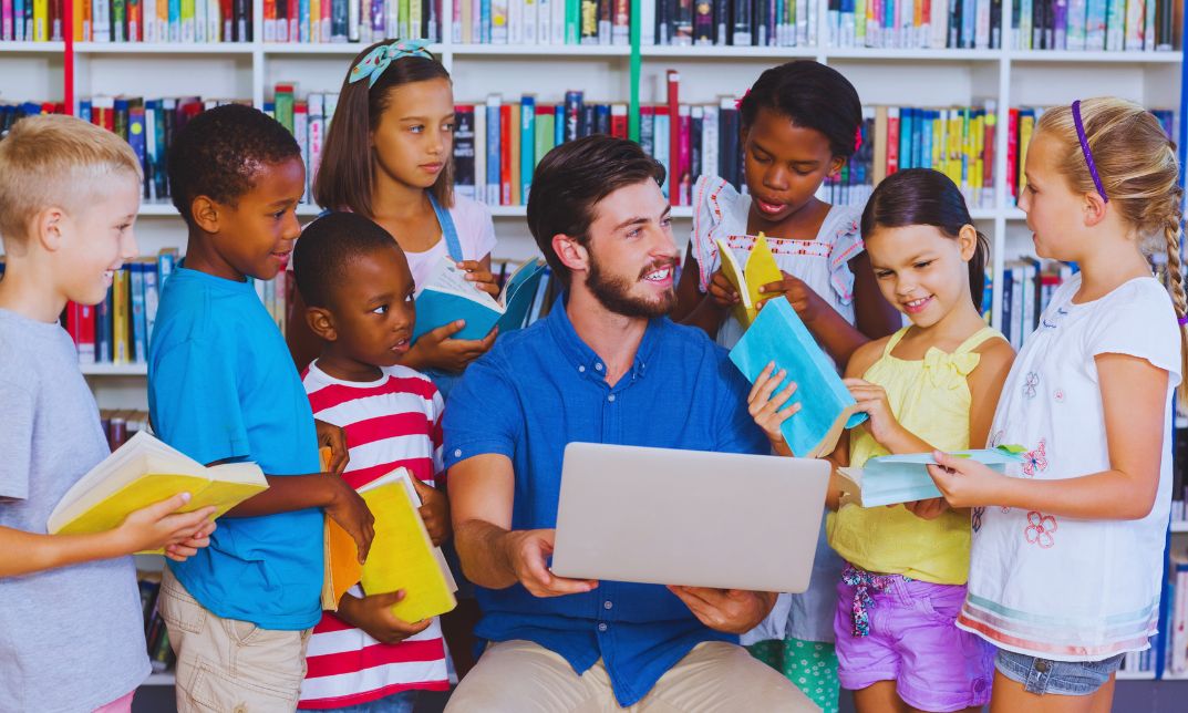 Teaching Assistant Requirements in the UK: Do You Qualify?