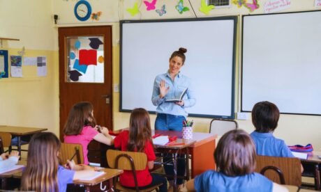 Requirements to Be a Teaching Assistant (UK 2025)