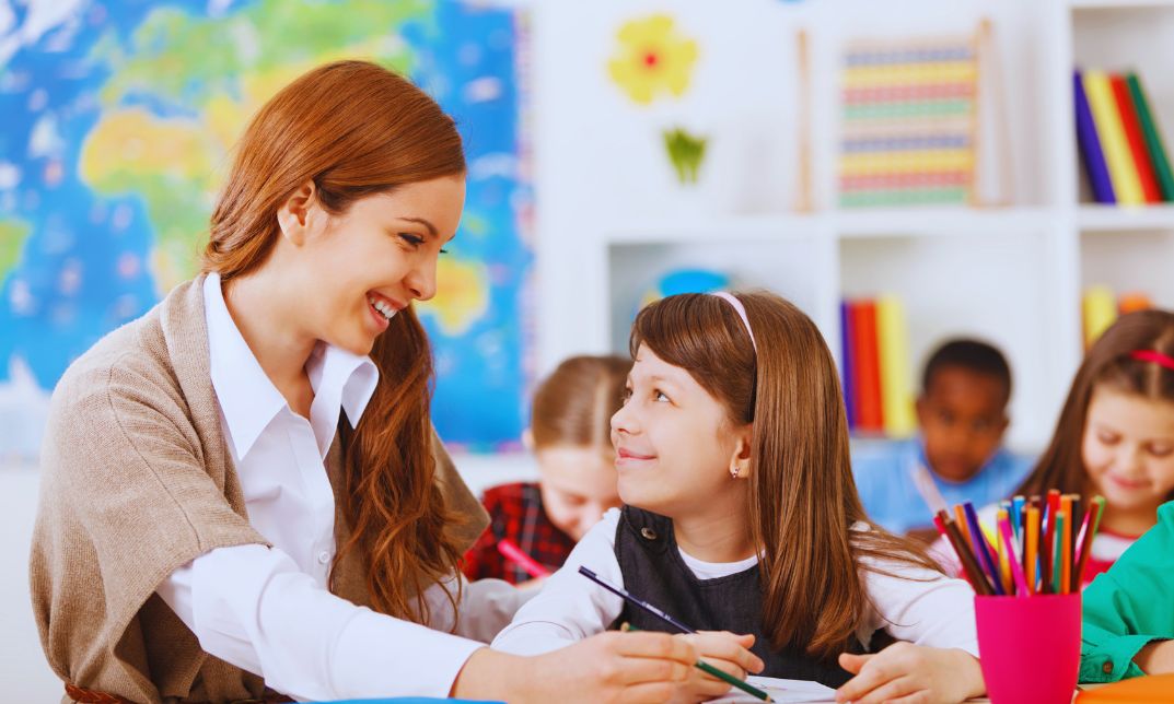 What Is a Teaching Assistant and How Do You Become One?