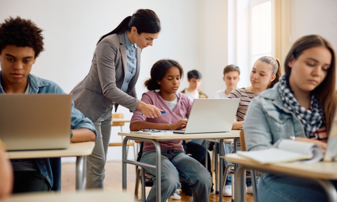 How Can I Become a Teaching Assistant