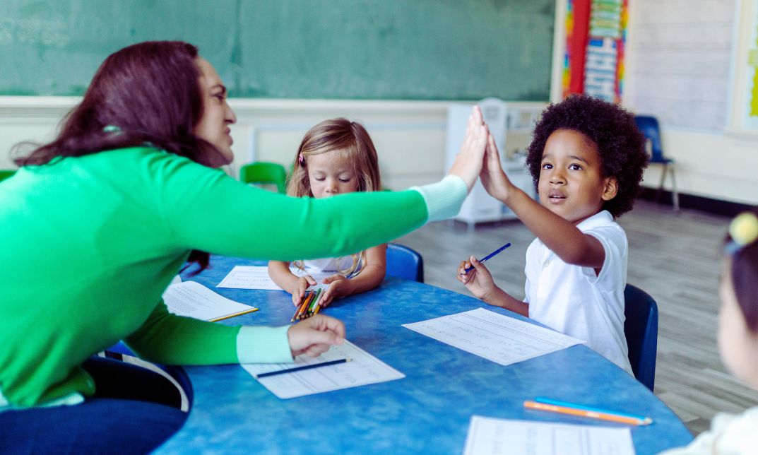 what is teaching assistant responsibilities