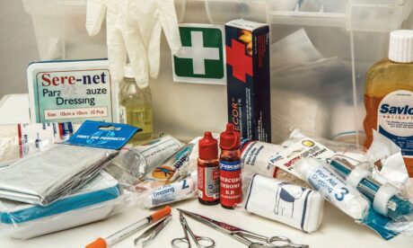 workplace first aid kit requirements
