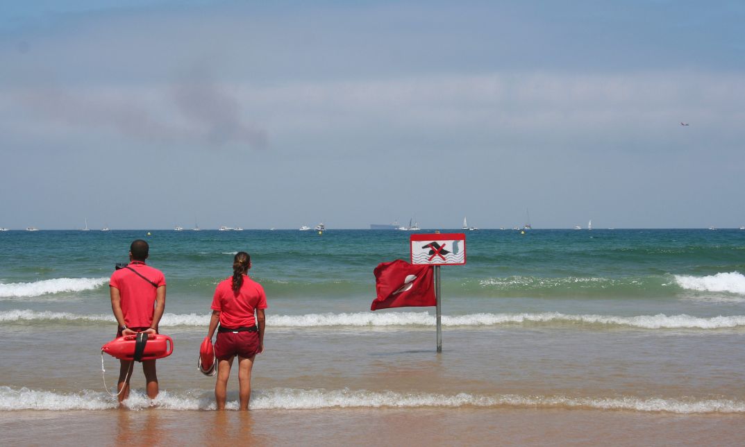 lifeguard starting pay